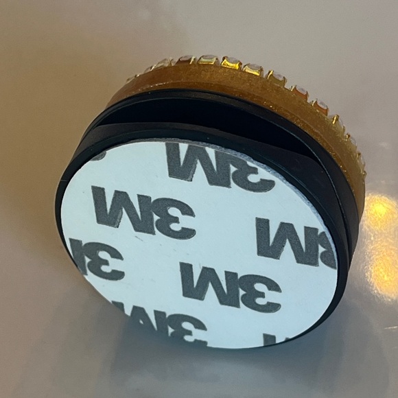 Gold and Black Pearl Pop Socket - Picture 3 of 5